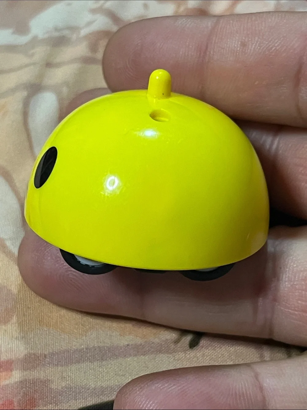 Yellow Wind-Up Bug Toy - Cute Rolling Vehicle